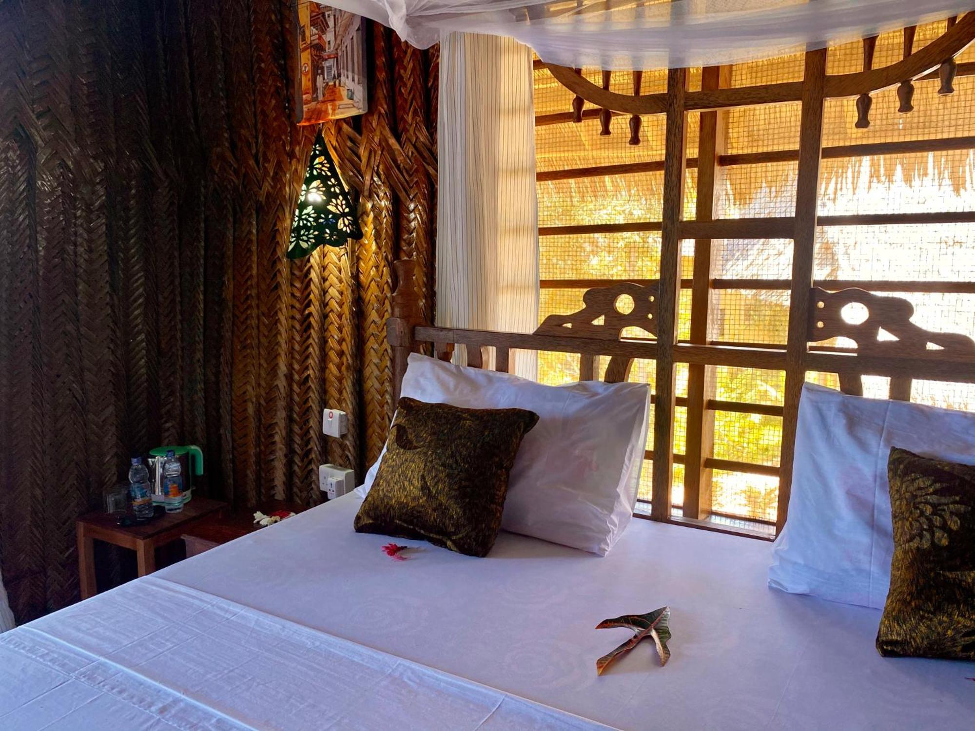 Kingstone Lodge Zanzibar Bet-el-Mali Стая снимка